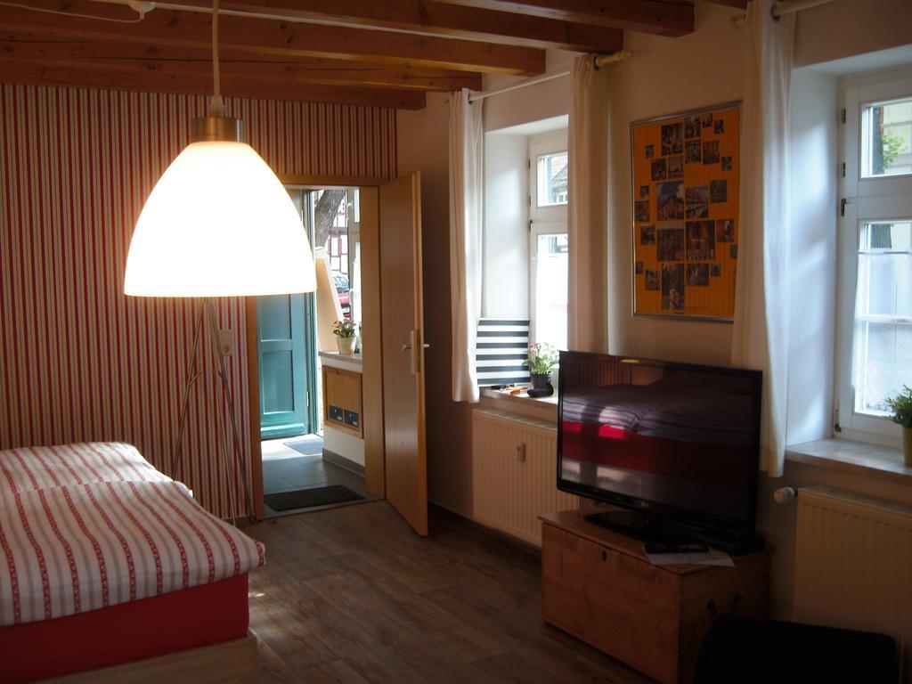 Ferienwohnungen Zur Kaiserstrasse Quedlinburg Szoba fotó