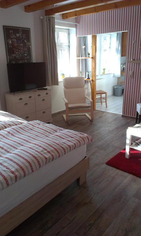 Ferienwohnungen Zur Kaiserstrasse Quedlinburg Szoba fotó